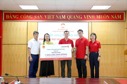Vietlott và Quỹ Tâm Tài Việt ủng hộ 2,3 tỷ đồng giúp 3 tỉnh phía Bắc khắc phục hậu quả bão số 11