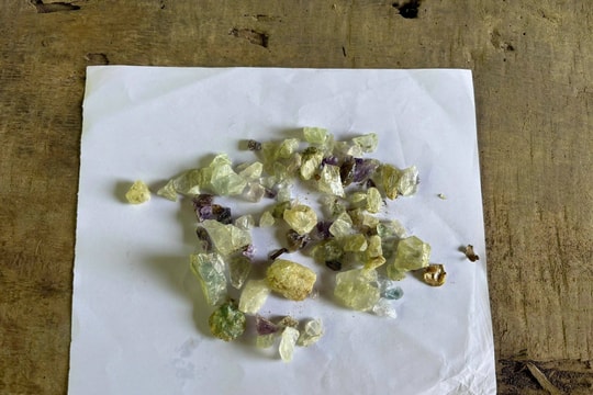 Công an tỉnh Lào Cai phát hiện, phối hợp khởi tố vụ án “lừa đảo chiếm đoạt tài sản” với chiêu trò “đổ thạch” trực tuyến