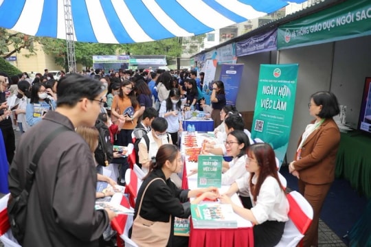 Hanoi: Jobs created in nine months exceed yearly target