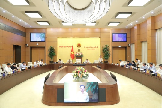 Tạo nền tảng pháp lý, thúc đẩy chuyển đổi số toàn diện