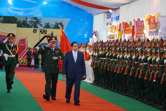 Thủ tướng Phạm Minh Chính dự Lễ kỷ niệm 80 năm ngày truyền thống lực lượng vũ trang Quân khu 5