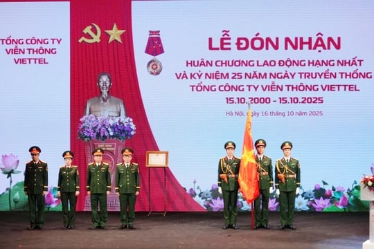 Viettel Telecom nhận Huân chương Lao động hạng Nhất và kỷ niệm 25 năm Ngày truyền thống