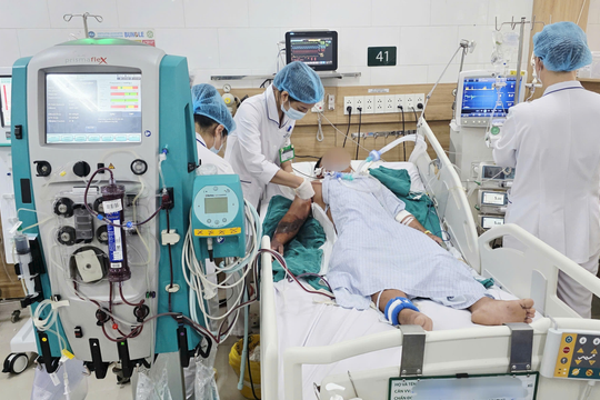 Bỏ lỡ “giờ vàng” điều trị, người đàn ông tử vong vì rắn hổ mang cắn