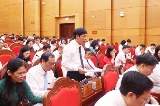 Quan tâm, hỗ trợ những người làm việc trong hệ thống chính trị tại cơ sở