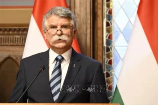 Hungarian NA Speaker starts official visit to Vietnam