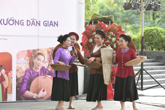 Công nghệ số - cơ hội mới cho văn hóa dân gian