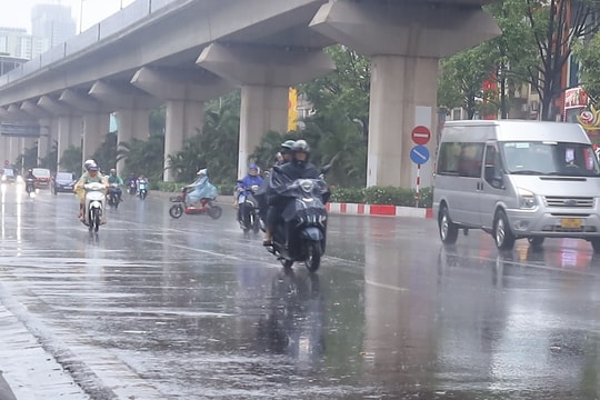 Dự báo thời tiết ngày 19/10: Miền Bắc đón không khí lạnh, Hà Nội mưa rào rải rác