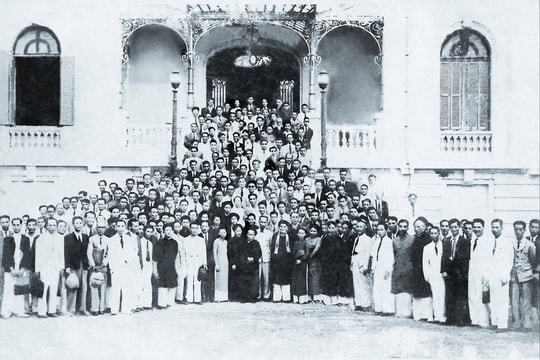 Sẽ triển lãm tranh cổ động tấm lớn kỷ niệm 80 năm Ngày Tổng tuyển cử đầu tiên