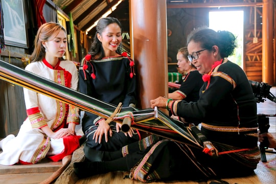 Đắk Lắk: Cử tri vùng đồng bào DTTS gửi gắm niềm tin, kỳ vọng vào Kỳ họp thứ Mười, Quốc hội khóa XV