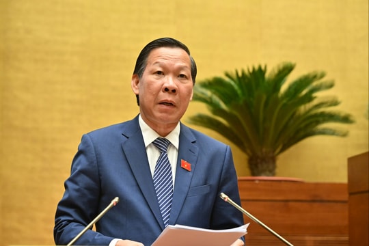 Đẩy mạnh cơ cấu lại nền kinh tế gắn với đổi mới mô hình tăng trưởng