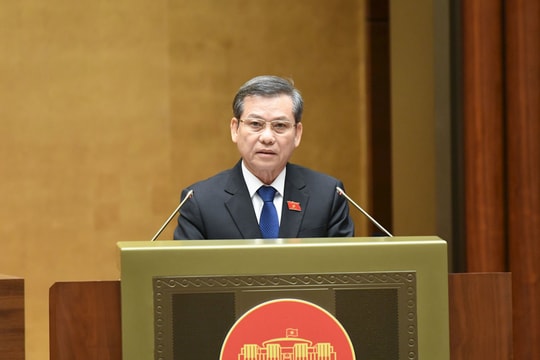 Chánh án Tòa án nhân dân tối cao Lê Minh Trí trình bày Báo cáo về kết quả công tác của các Tòa án trong nhiệm kỳ Quốc hội khóa XV