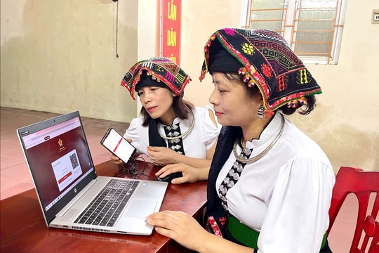 Bài 3: Đặt 'nền móng số' giữa non cao