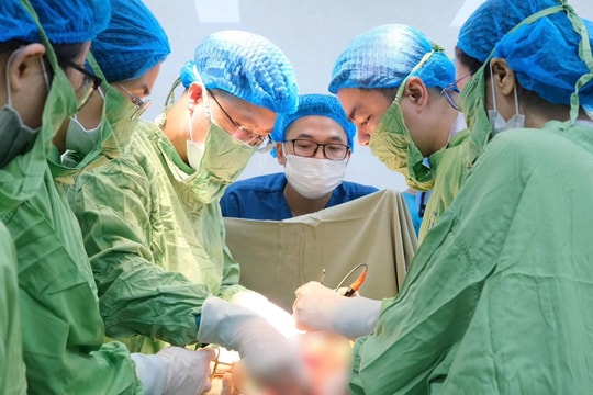 Sinh mổ 4 lần liên tiếp trong 5 năm, sản phụ gặp biến chứng rau cài răng lược phức tạp