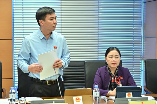 Sáng 21/10/2025: ĐBQH Hà Sỹ Huân (Thái Nguyên) phát biểu tại tổ 5
