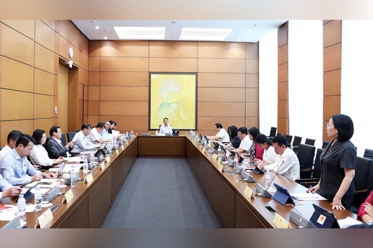 Nêu cao tinh thần dám nghĩ, dám làm, dám chịu trách nhiệm trong đội ngũ cán bộ