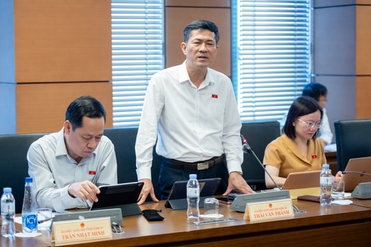 Hoàn thiện khung pháp lý để giáo dục thực sự công bằng, nhân văn và hiện đại