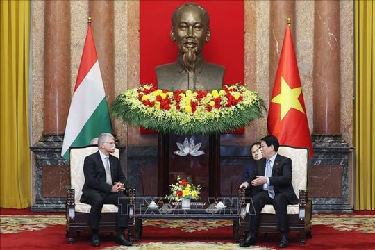 Chủ tịch Quốc hội Hungary Kover Laszlo kết thúc chuyến thăm chính thức Việt Nam