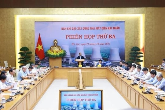 PM chairs meeting on nuclear power plant construction
