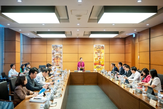 Hoàn thiện hành lang pháp lý để báo chí bắt kịp thời đại số