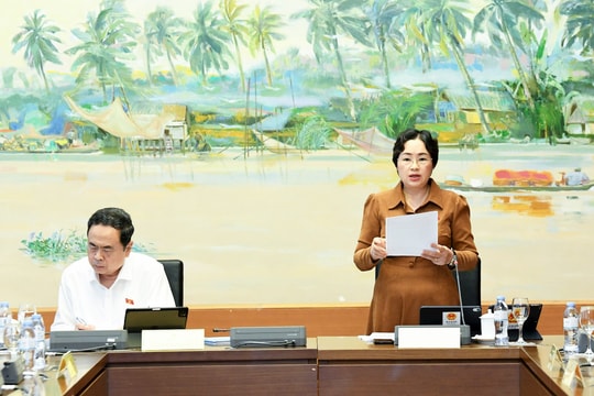 Quản lý chặt nền tảng số, tăng đầu tư cho báo chí cách mạng