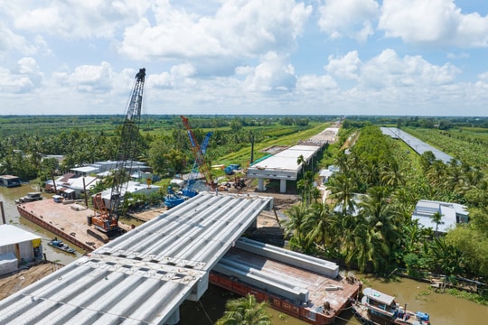 TP. Cần Thơ giao chủ đầu tư cắt hợp đồng các nhà thầu không thi công theo cam kết