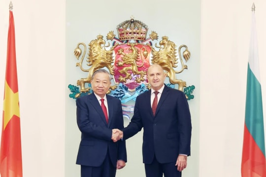 Vietnam attaches special importance to relations with Bulgaria: Party chief