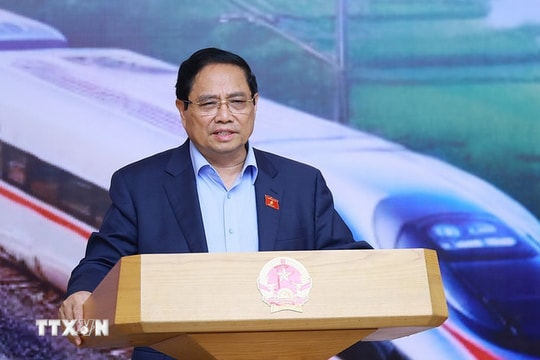 Thủ tướng Phạm Minh Chính chủ trì họp thúc đẩy các dự án đường sắt