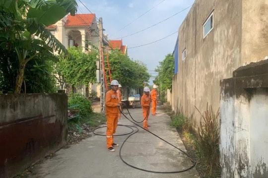 Công ty Điện lực Ninh Bình: Nỗ lực vượt khó, đảm bảo vận hành ổn định lưới điện