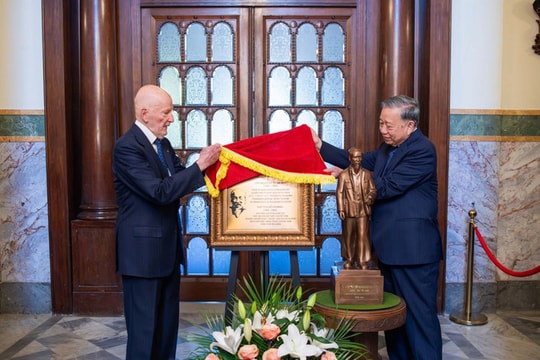 Tổng Bí thư Tô Lâm thăm nơi Bác Hồ từng ở tại Bulgaria