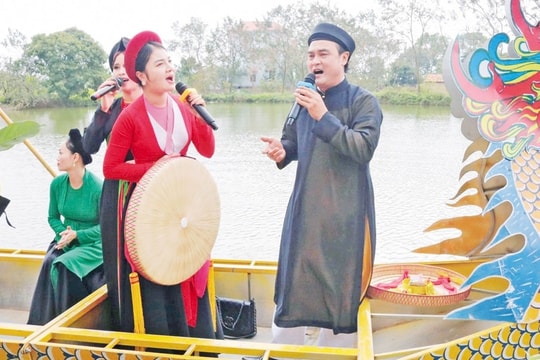 Mở rộng không gian diễn xướng để bảo tồn di sản văn hóa dân gian