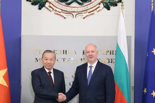 Bulgarian PM affirms close coordination with Vietnam in implementing Strategic Partnership