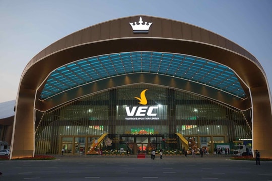 Vietnam Airlines tham gia Hội chợ Mùa Thu 2025