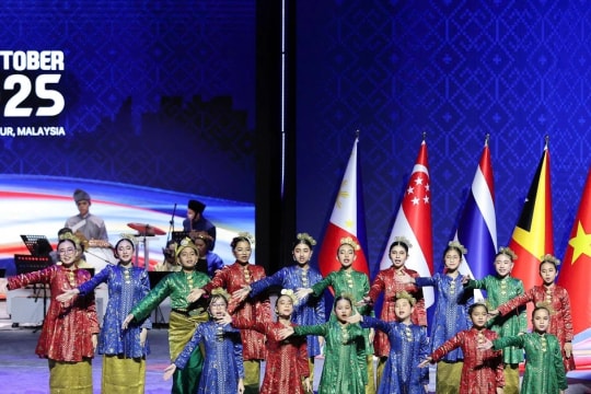 Prime Minister Pham Minh Chinh attends closing ceremony of 47th ASEAN Summit