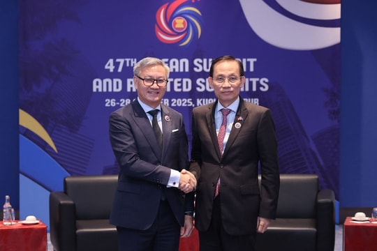 ASEAN Summit: Vietnamese foreign minister meets Lao, Indian counterparts