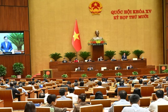 Sáng 28/10/2025, Quốc hội thảo luận tại hội trường