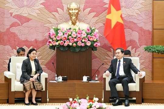 Chủ tịch Quốc hội Trần Thanh Mẫn tiếp Chánh án Tòa án nhân dân tối cao Lào