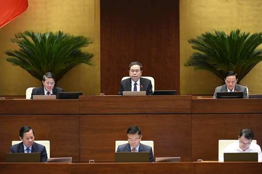 Sáng 29/10/2025: Quốc hội thảo luận ở Hội trường