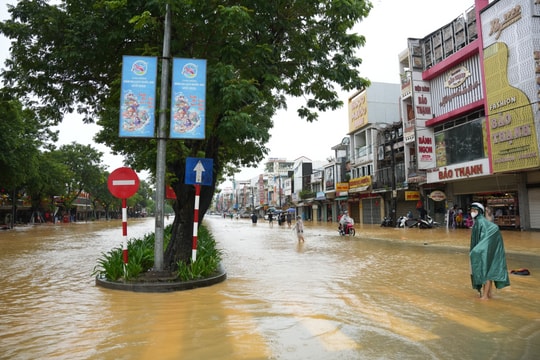 Huế: Hơn 44.507 ngôi nhà bị ngập do mưa lũ