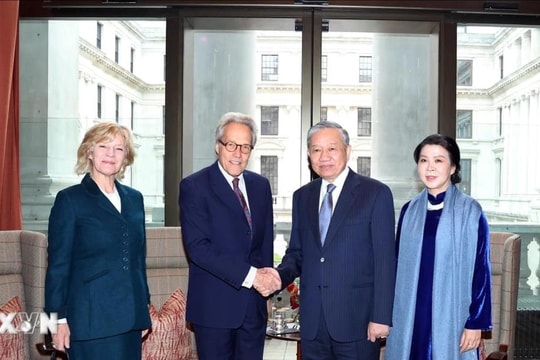 Tổng Bí thư và Phu nhân tiếp Công tước xứ Richmond và Phu nhân