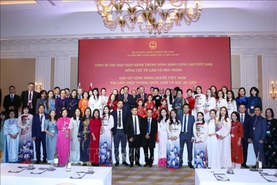 Party chief To Lam meets Vietnamese community in UK