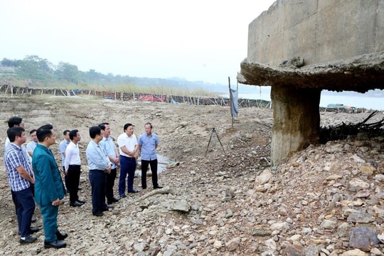 Phú Thọ: Khẩn trương làm rõ nguyên nhân, phương án xử lý sự cố tại cầu sông Lô