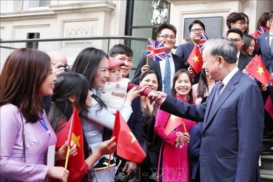 Party General Secretary concludes official visit to UK