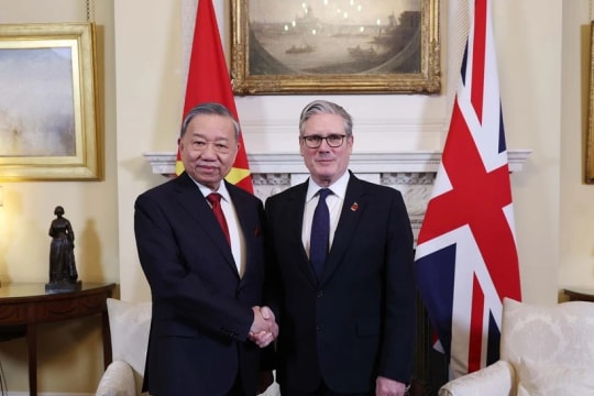 Vietnamese Party chief's UK visit elevates bilateral relations to new heights: FM