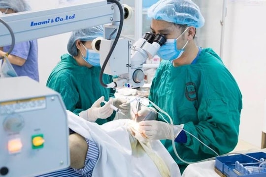 Đề xuất về chế độ, tiền lương, phụ cấp cho cán bộ ngành y tế