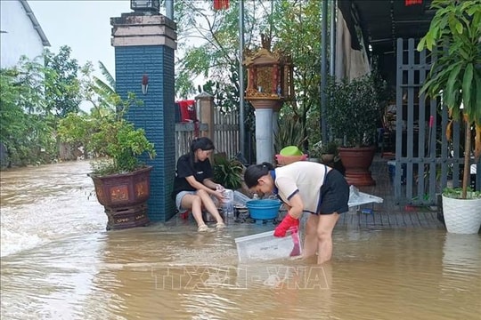 Thông báo Kết luận của Bộ Chính trị về khắc phục hậu quả do bão số 12 và mưa, lũ gây ra