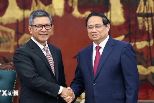 Thủ tướng Phạm Minh Chính tiếp Đại sứ Indonesia và Singapore đến chào từ biệt