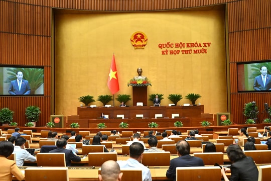 Sáng 31/10/2025, Quốc hội tại hội trường