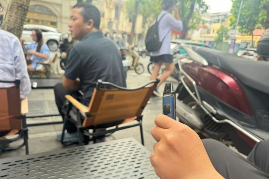 Thuốc lá điện tử: “Bom Hẹn Giờ” trong hình thù bắt mắt, thời thượng