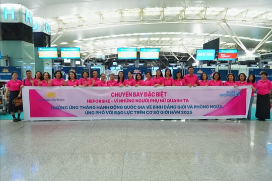 Vietnam Airlines phối hợp UN Women tổ chức chuyến bay đặc biệt “HeForShe 2025”