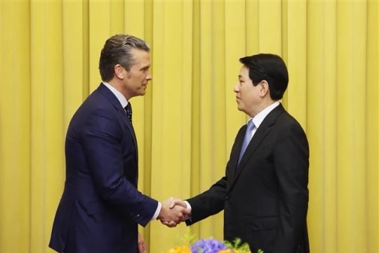 State President receives US Secretary of War